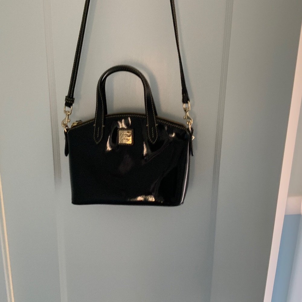 Dooney & Bourke handbag